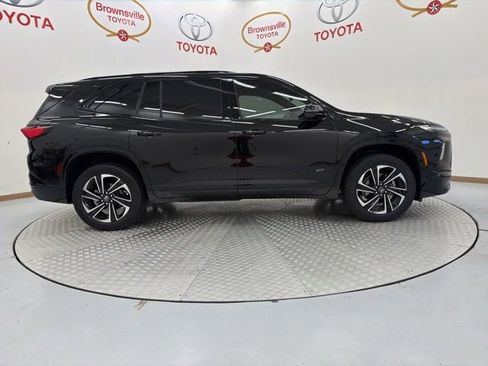 Used 2026 Buick Enclave Sport Touring w/ Power Package FWD image 3