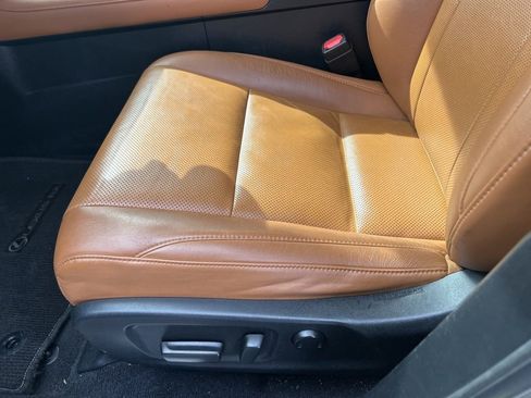 Used 2021 Lexus RX 350L 350L w/ Premium Package image 17