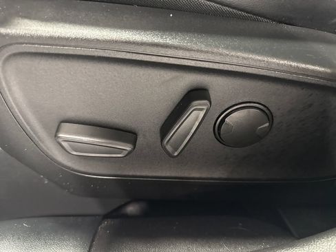 Used 2023 Ford Escape ST-Line w/ Tech Pack #1 AWD/4WD image 28