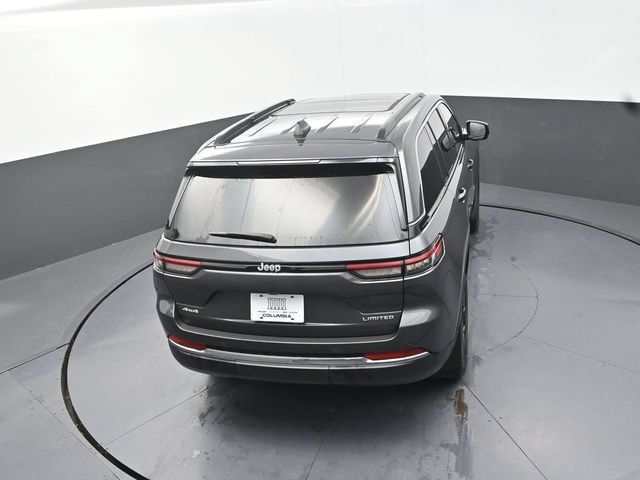 Used 2024 Jeep Grand Cherokee Limited AWD/4WD image 18