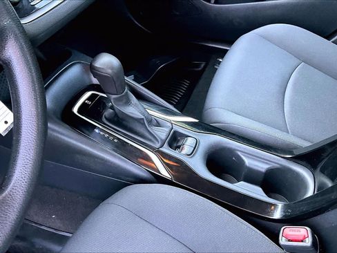 Certified 2022 Toyota Corolla LE FWD image 15