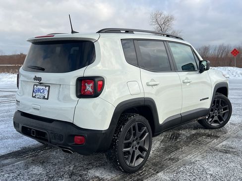 Used 2021 Jeep Renegade Latitude w/ Sun & Sound Group image 5