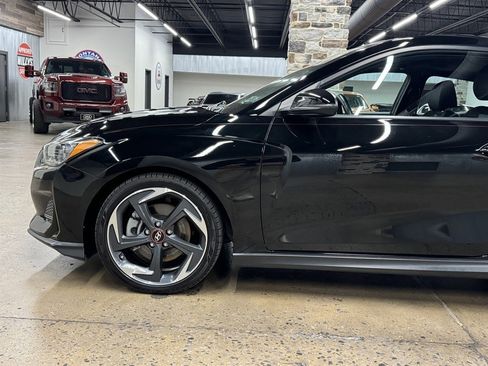 Used 2019 Hyundai Veloster Turbo image 5
