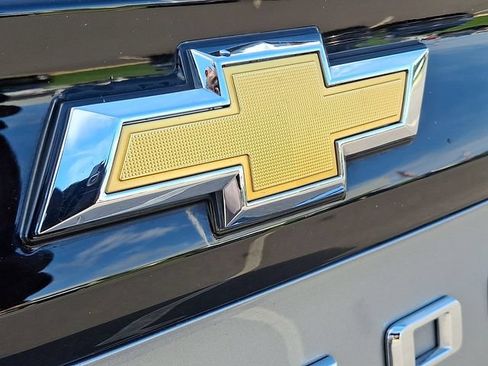 Used 2025 Chevrolet Tahoe Premier AWD/4WD image 27