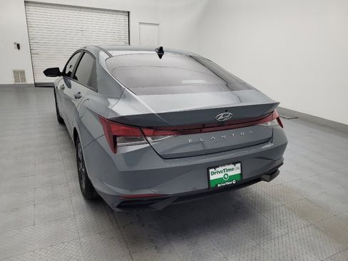 Used 2023 Hyundai Elantra SEL w/ Preferred Accessory Package image 6