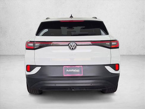 Used 2023 Volkswagen ID.4 Pro AWD/4WD image 7