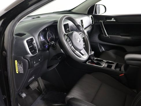 Used 2022 Kia Sportage LX image 19