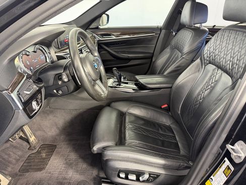 Used 2018 BMW M550i xDrive image 5