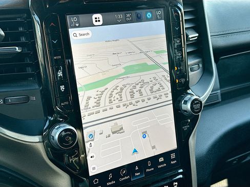 Used 2024 RAM 2500 Laramie image 22