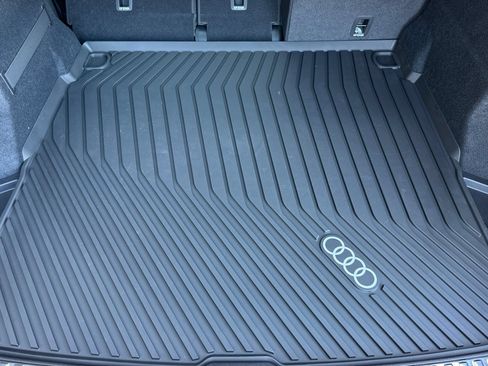 Used 2025 Audi Q5 Premium w/ Convenience Package AWD/4WD image 14