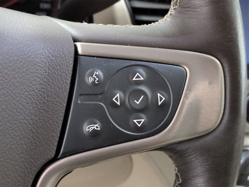 Used 2016 GMC Yukon Denali w/ Open Road Package image 27