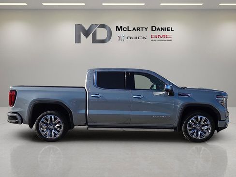 Used 2024 GMC Sierra 1500 Denali w/ Denali Reserve Package image 6