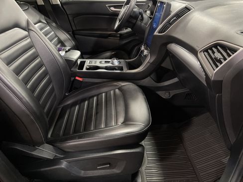 Used 2022 Ford Edge SEL w/ Convenience Package image 13