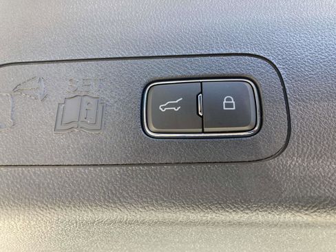 New 2025 Lincoln Aviator AWD w/ Equipment Group 101A image 16