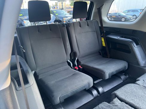 Used 2013 Toyota 4Runner SR5 w/ Convenience Pkg image 19