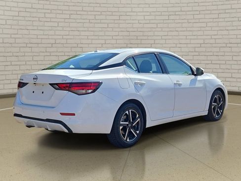 Used 2024 Nissan Sentra SV image 5