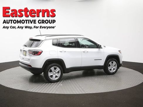Used 2022 Jeep Compass Latitude w/ Convenience Group AWD/4WD image 42