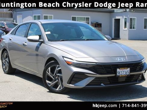 Used 2024 Hyundai Elantra Limited FWD image 1