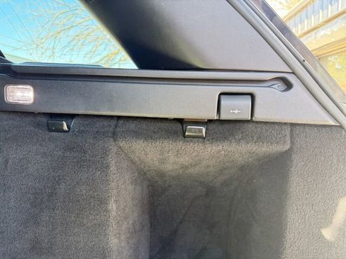 Used 2017 Land Rover Range Rover Sport HSE Dynamic image 38