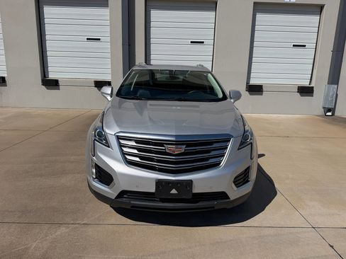 Used 2018 Cadillac XT5 Luxury image 7
