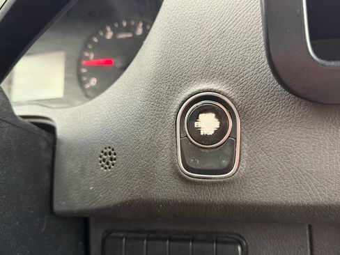 Used 2019 Mercedes-Benz Sprinter 144 image 20