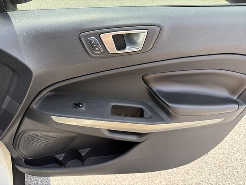 Used 2019 Ford EcoSport Titanium FWD image 24