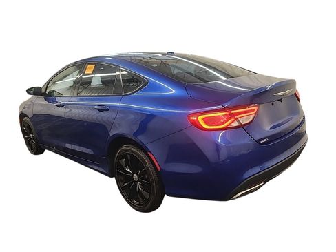 Used 2015 Chrysler 200 S w/ Comfort Group AWD/4WD image 4