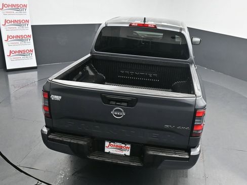 Used 2023 Nissan Frontier SV image 33