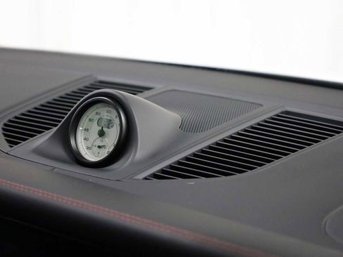 New 2026 Porsche Macan GTS image 23