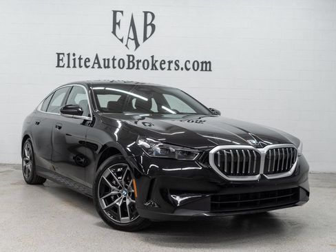 Used 2026 BMW 530i xDrive w/ Premium Package AWD/4WD image 50