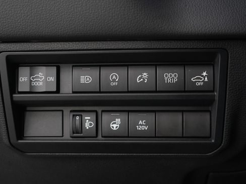 Used 2022 Toyota Tundra Limited image 25