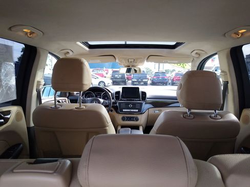 Used 2018 Mercedes-Benz GLE 350 image 12