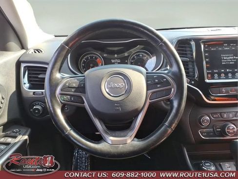 Used 2020 Jeep Cherokee Limited AWD/4WD image 23