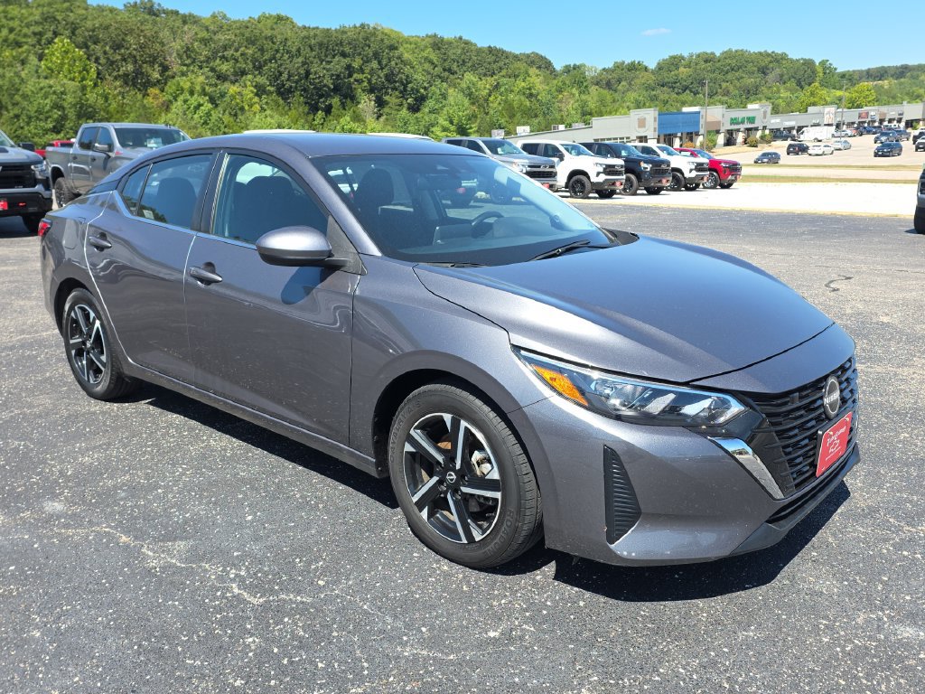 Used 2024 Nissan Sentra SV FWD image 2