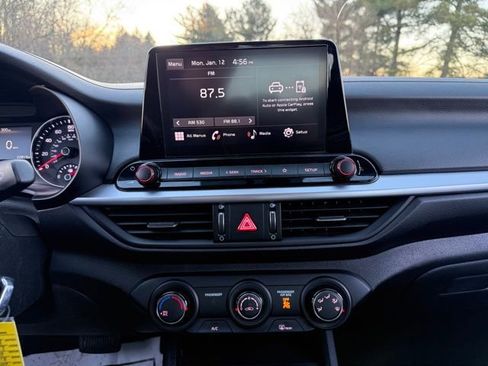 Certified 2024 Kia Forte LXS w/ LXS Technology Package image 13