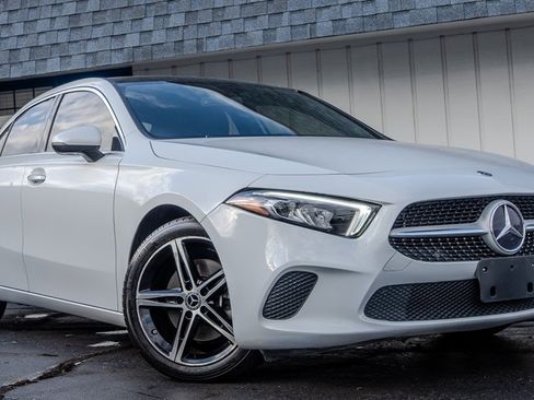 Used 2019 Mercedes-Benz A 220 4MATIC w/ Premium Package image 7