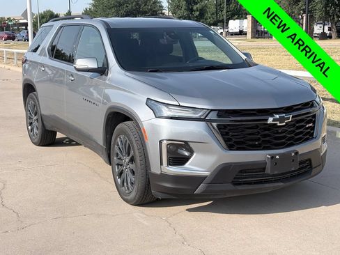 Used 2023 Chevrolet Traverse RS AWD/4WD image 1