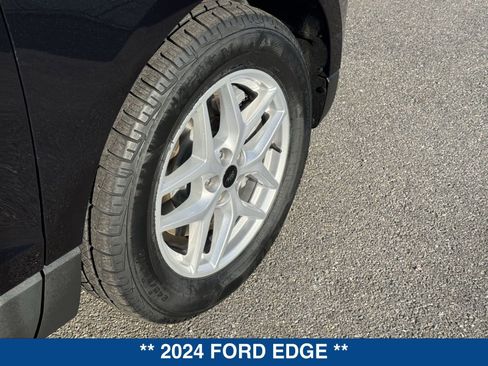 Certified 2024 Ford Edge SEL image 12