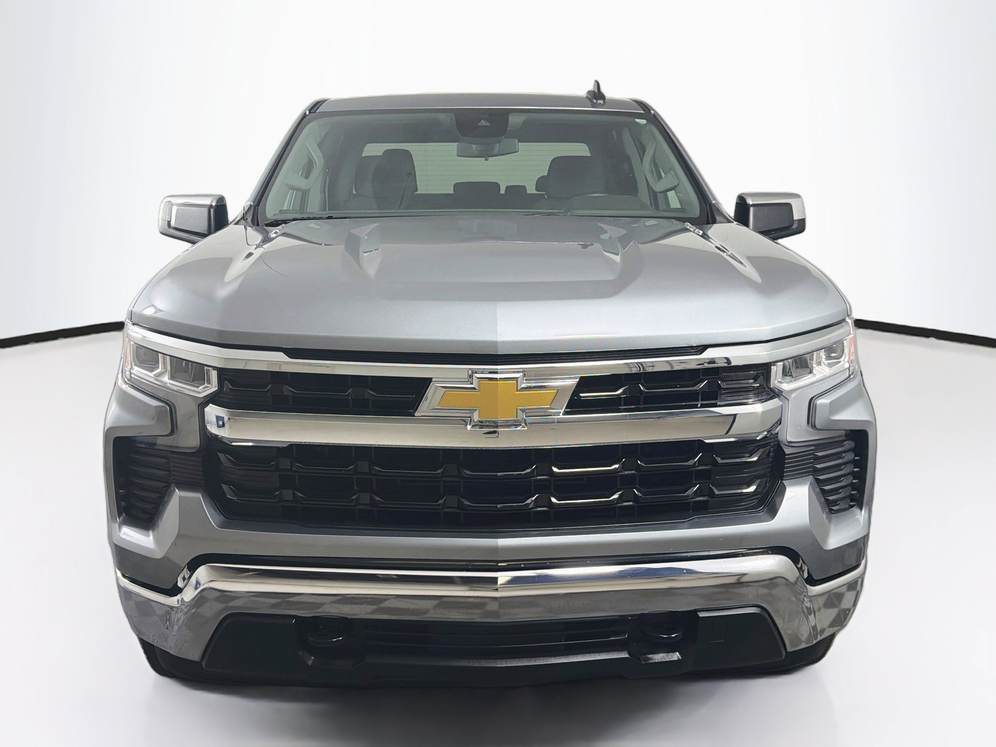 Used 2024 Chevrolet Silverado 1500 LT AWD/4WD image 2