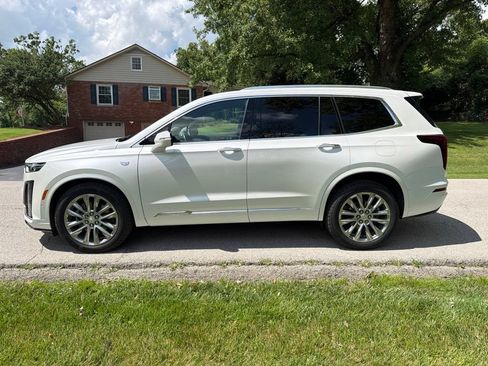 Used 2021 Cadillac XT6 Premium Luxury AWD/4WD image 7