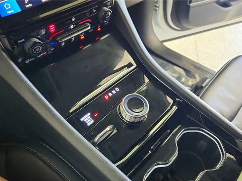 Used 2022 Jeep Grand Cherokee L Limited image 27