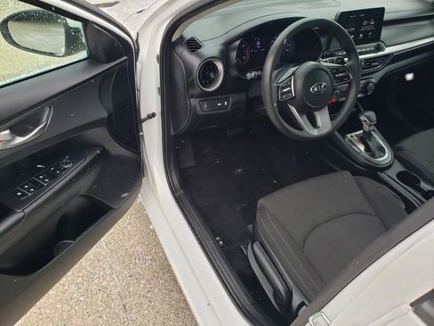 Used 2020 Kia Forte LXS image 14