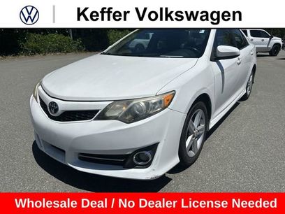 Used 2012 Toyota Camry SE w/ Leather Pkg