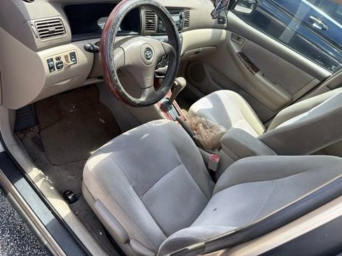 Used 2005 Toyota Corolla CE FWD image 10