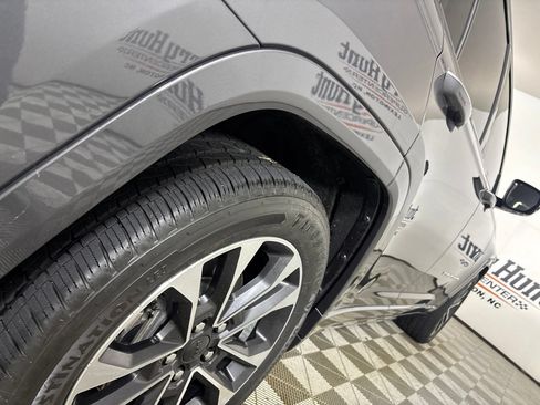 Used 2021 Jeep Grand Cherokee L Overland AWD/4WD image 45