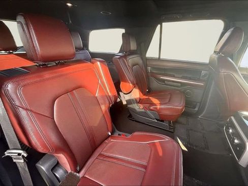 Certified 2023 Ford Expedition Limited image 27
