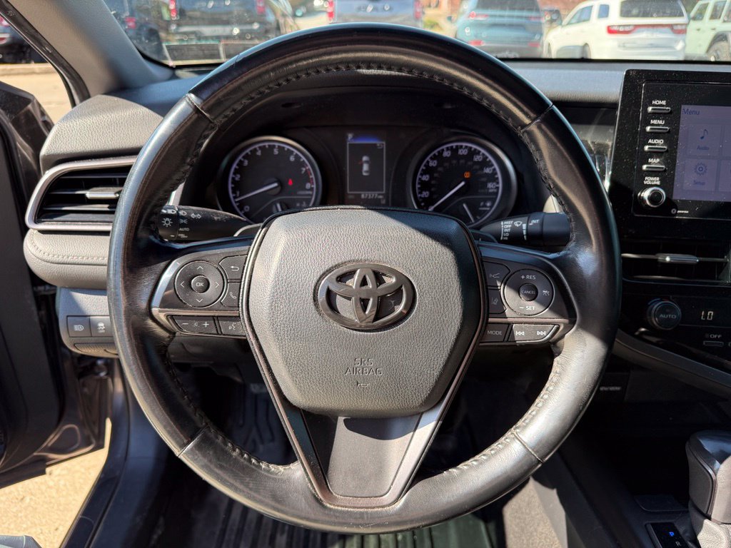 Used 2021 Toyota Camry SE FWD image 14
