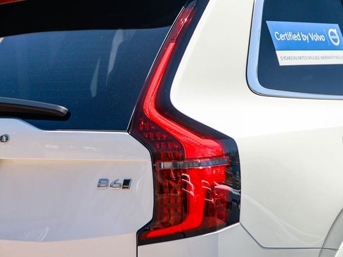 Certified 2026 Volvo XC90 B6 Plus AWD/4WD image 8