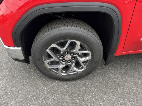 New 2025 GMC Sierra 1500 SLE w/ Preferred Package image 11