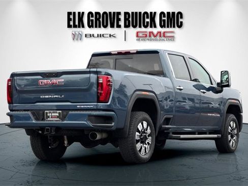 Used 2025 GMC Sierra 2500 Denali image 4